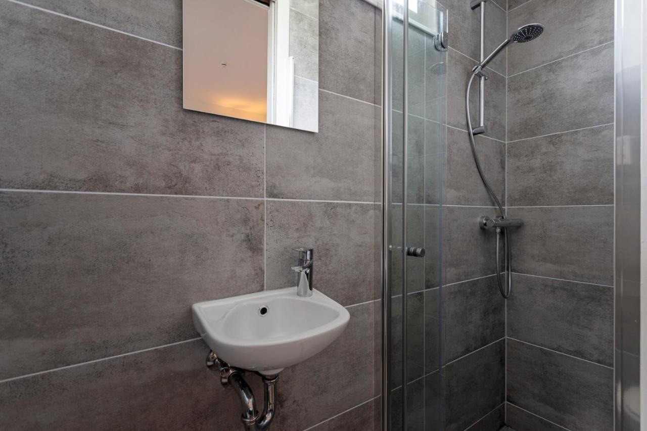 Studio Baarn With Patio, Airco, Pantry, Bedroom, Bathroom, Privacy - Amsterdam, Utrecht Eksteriør billede